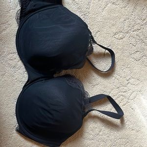 Natori Black Bra since 40DDD